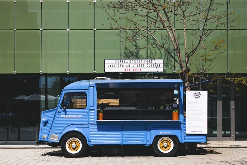 Food truck and pop-up food service